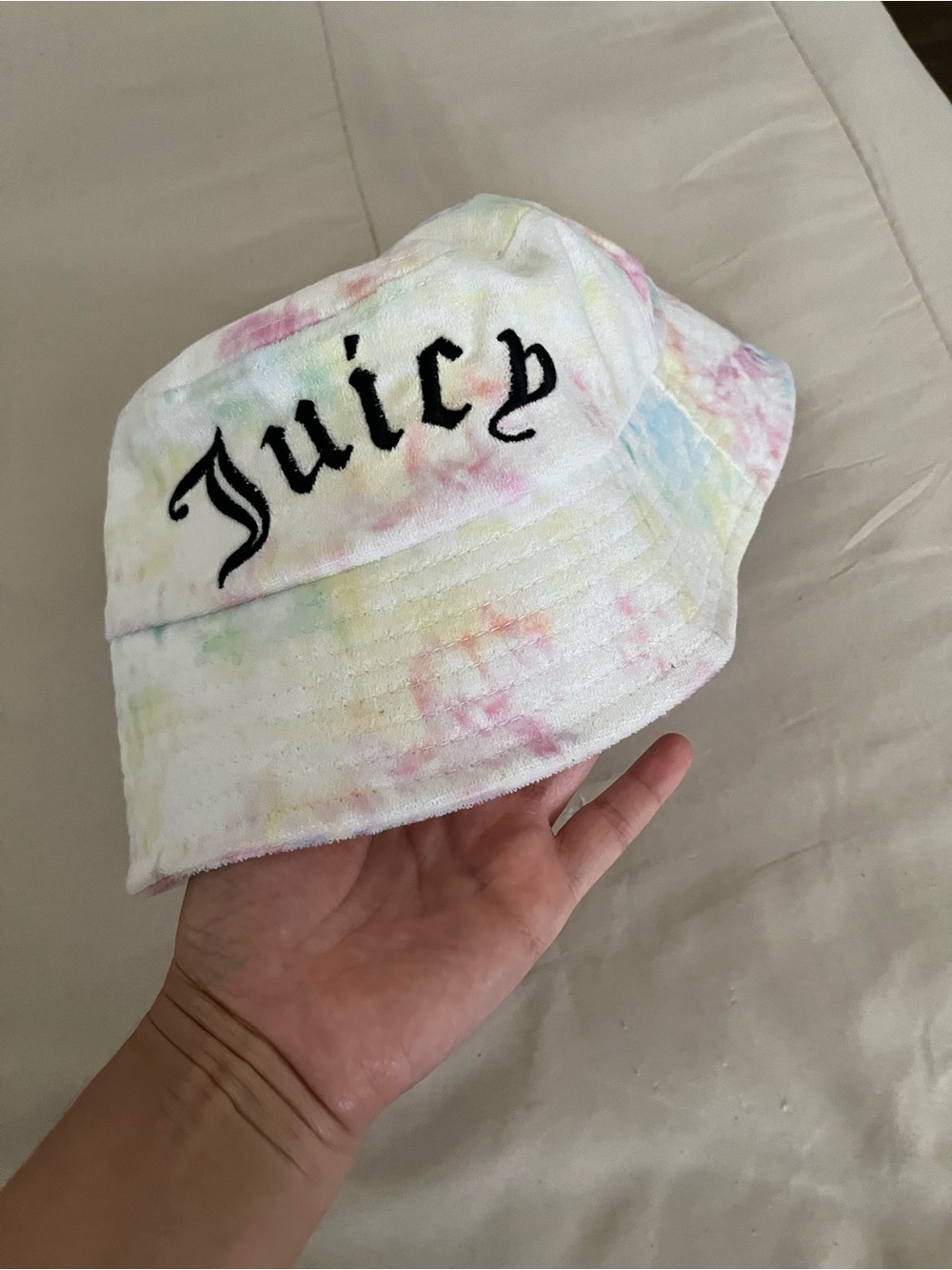 Women’s Juicy Forever21 bucket hat